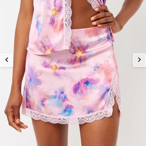 Frankie’s Bikini Boden Lace Skirt